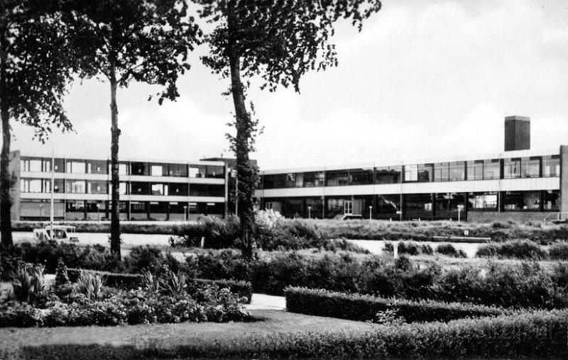 Oranje Nassau school.jpg